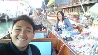 Floating Market in Thailand.jpg