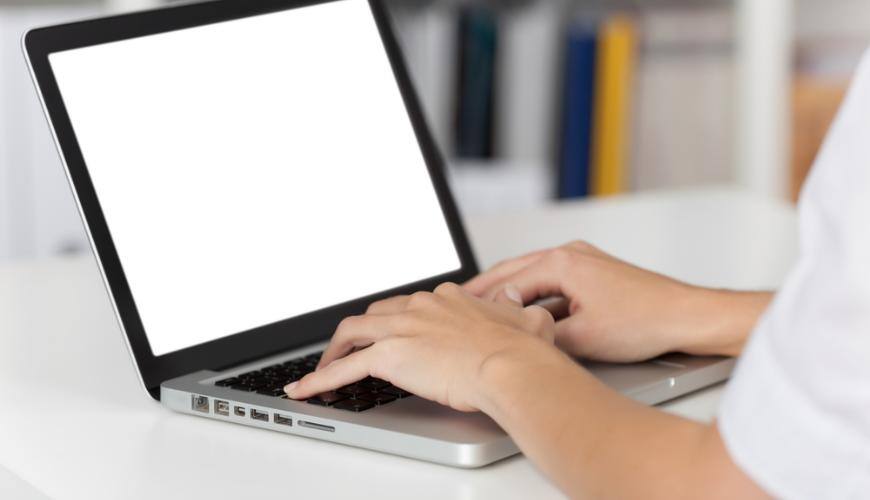 How to Use CRM for Small Business to Launch an Email Campaign