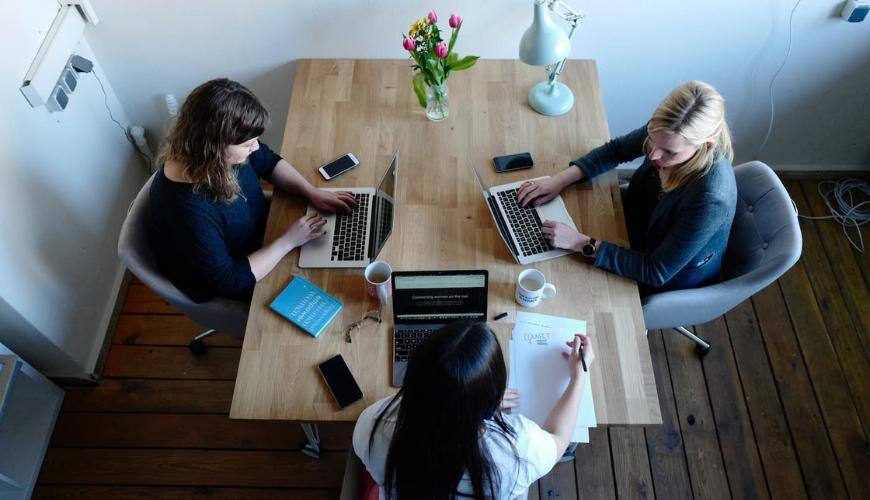 How Executive Teams Use Remote Assistants for Flexible Hiring
