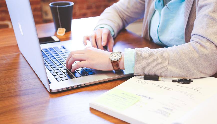 Top 4 Interview Questions to Ask Before You Hire a Virtual Assistant
